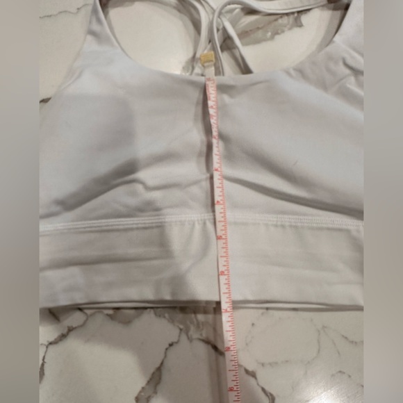 🌸Lululemon Sports Bra Size 6 White Like New🌸 - Picture 5 of 6